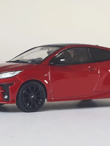 1;64 Hobby Japan Toyota GR Yaris 1