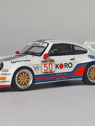 1;64 Tarmac Works Porsche 911 Turbo S LM GT 1