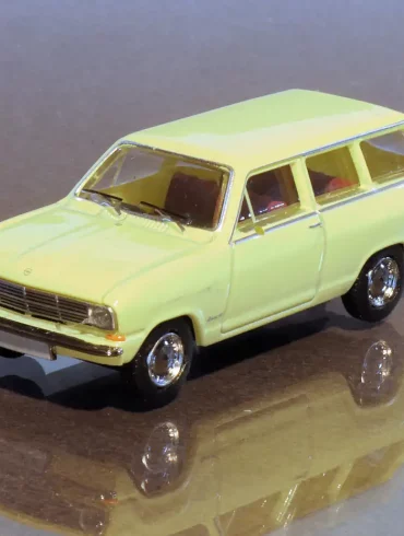 187 Brekina Opel Kadett B CaraVan