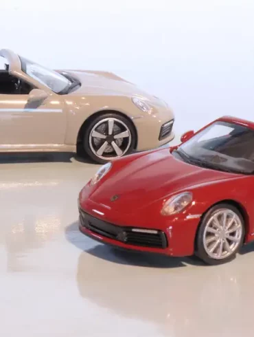 187 Minichamps Porsche 911 Carrera 4S Cabrio (2019)