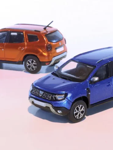 187 PCX87 Dacia Duster blauw