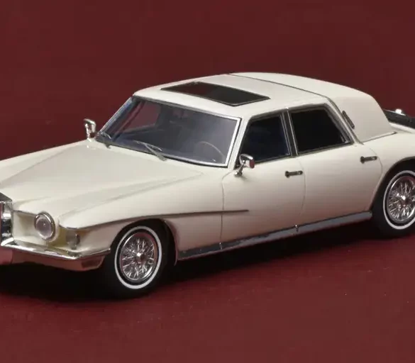 43matrix Stutz Duplex Sedan 1971 3