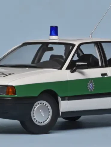 118 Triple9 Audi 80 B3 (1989) Polizei
