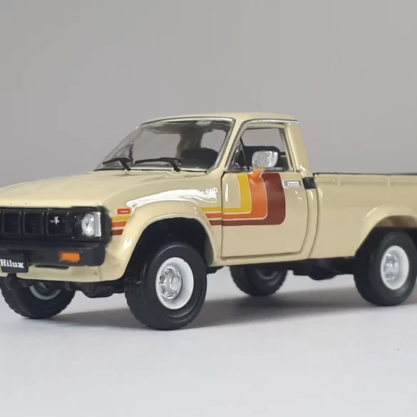 1;64 BM Creations Toyota Hilux 1