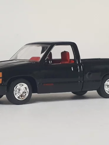 1;64 M2 Machines Chevrolet 454 SS 1