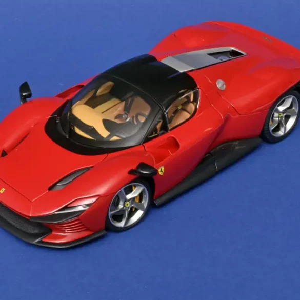 18Bburago Signature Ferrri Daytona SP3 2021 1