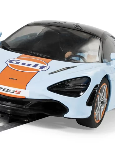 Scalextric la McLaren 720S – Gulf1