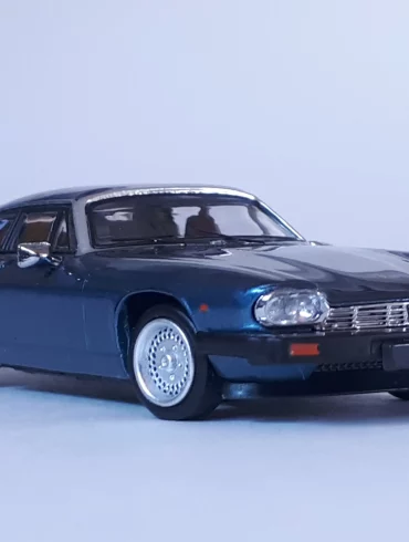 1;64 BM Creations Jaguar XJ S 1