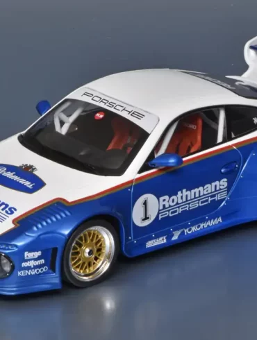 18MCG Porsche 911 997 RWB Old&New 3