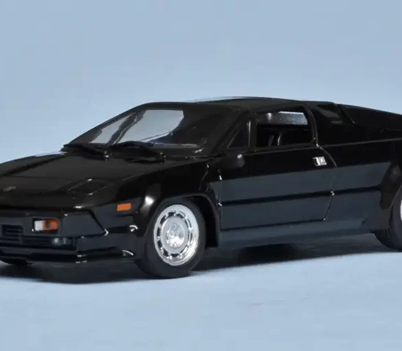 43greenlight Lambo Jalpa P3500 1985 Rocky 1