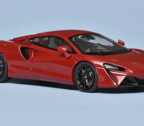 43solido McLaren Arturo 2021 1