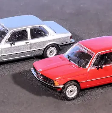 INT.Minichamps 87.BMW 323i E21(1)