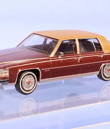 INT.PCX87.Cadillac Brougham(1)