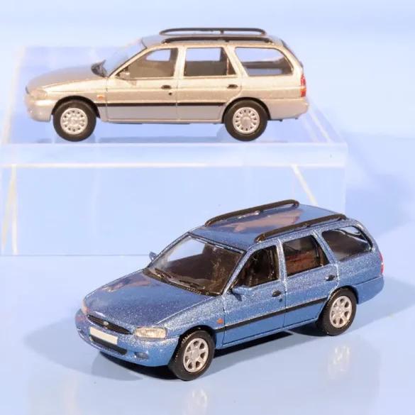 INT.PCX87.Ford Escort Mk7 Turnier(1)