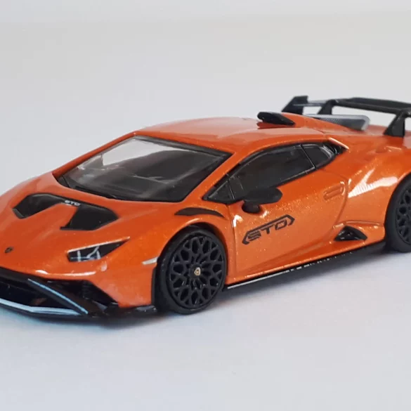 1;64 Mini GT Lamborghini Huracán STO 1