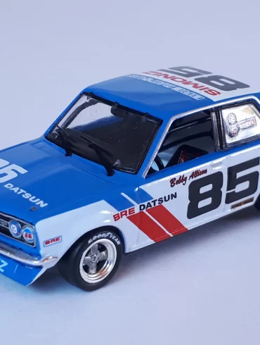 1;64 Tarmac Works Datsun 510 1