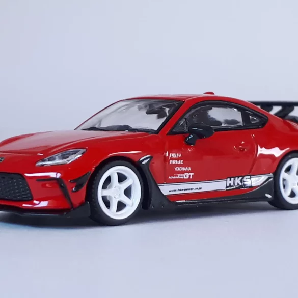 1;64 Tarmac Works Toyota GR86 1