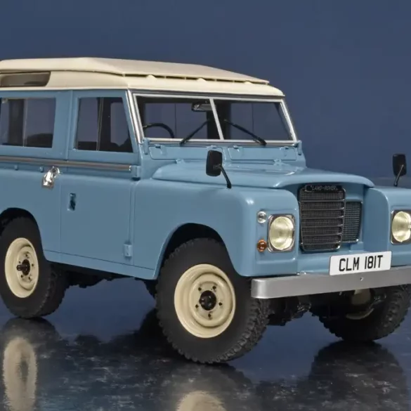 18cult Land Rover 88 serie III 1