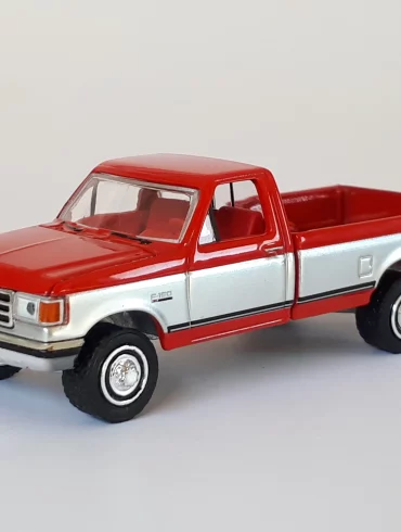 1;64 GreenLight Ford F 150 XL 1