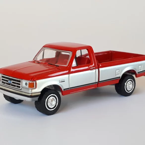 1;64 GreenLight Ford F 150 XL 1
