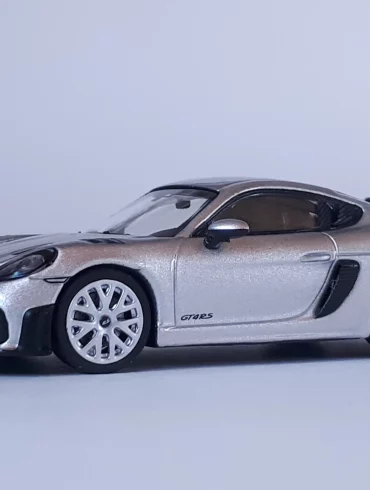 1;64 Minichamps Porsche Cayman GT4 RS 1