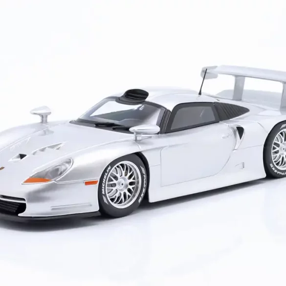 18Werk83 Porsche 911 GT1 civiel 1