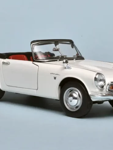 24WhiteBox Honda S800 1966 1
