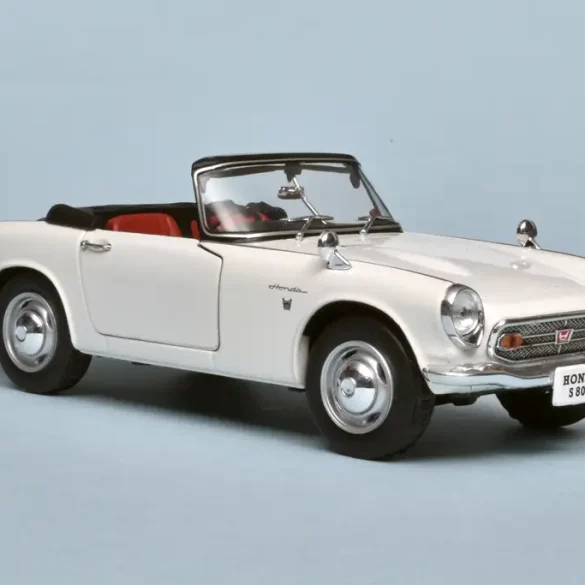 24WhiteBox Honda S800 1966 1