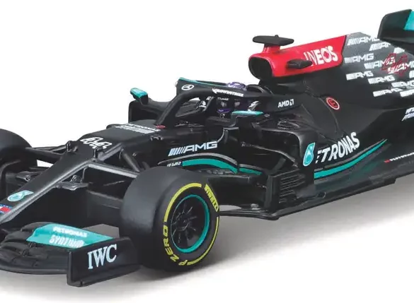 43Bburago Mercedes AMG F! W12 EQ power Hamilton 2021 1