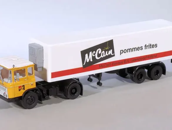 INT.Brekina 87.DAF 2600 McCain