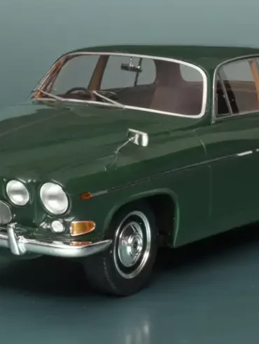 18BoS Jaguar 420 G 1966 1