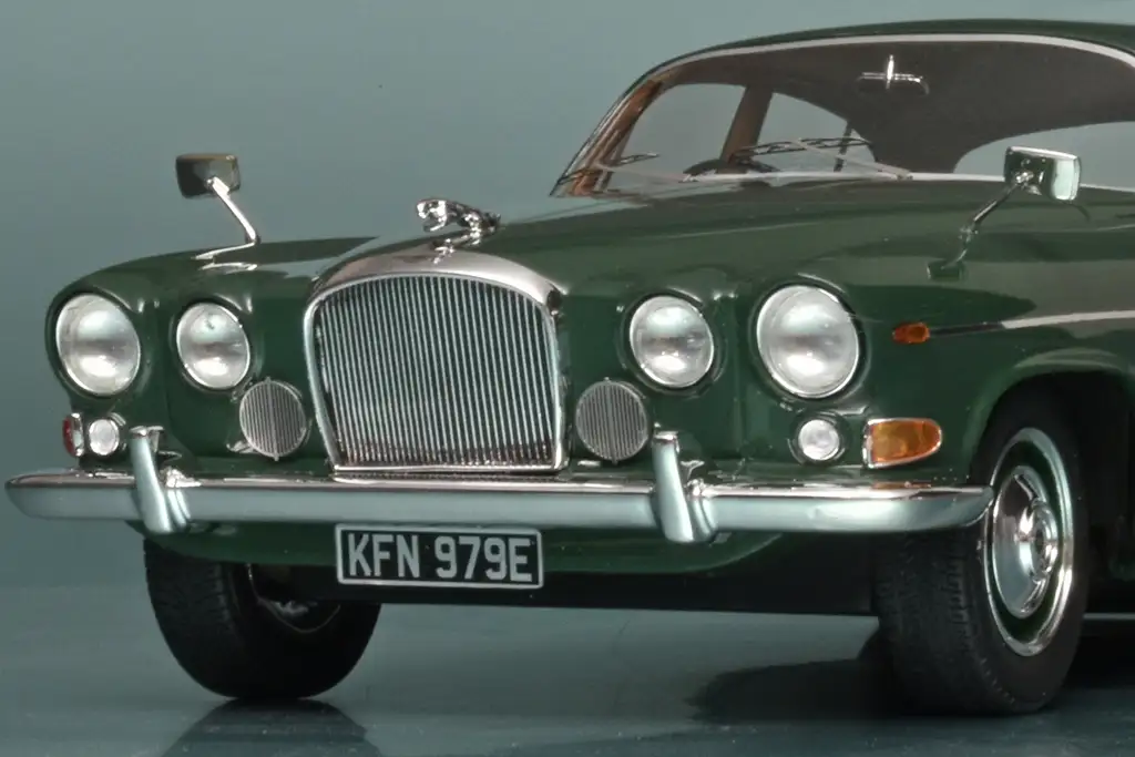 18BoS Jaguar 420 G 1966 4