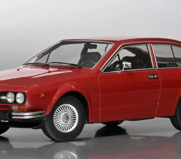 18KKScale Alfa Romeo Alfetta 2000 GTV 1976 1