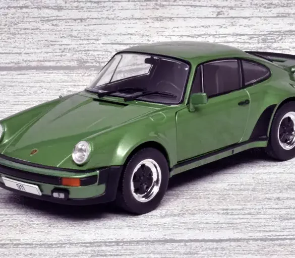 24WhiteBox Porsche 911 Turbo 1