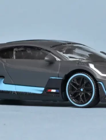 43rastar Bugatti Divo 1