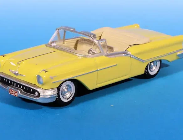 INT.Oxford Diecast 87.Oldsmobile 88 Convertible(1)