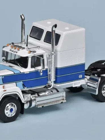 IXO Mack Superliner 2