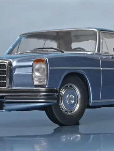 18KK Scale MB 280CE Strich8 W114 1969 2