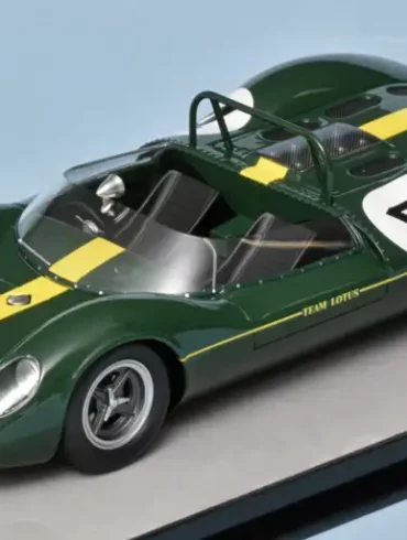 18Tecnomodel Lotus 30 1965 Clark Oulton Park 1