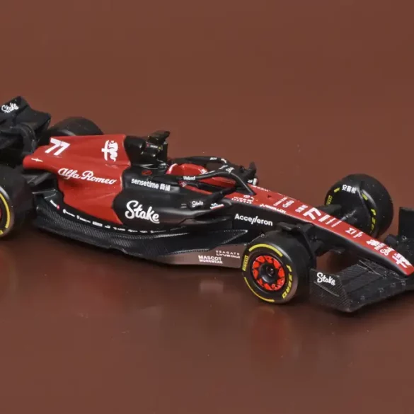 43Bburago Alfa Romeo F1 C43 2023 Bottas 2