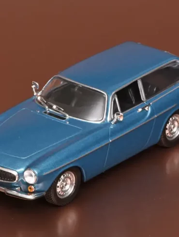 43maxisch Volvo P1800 ES 1971 3