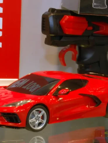 124 Revell Corvette C8