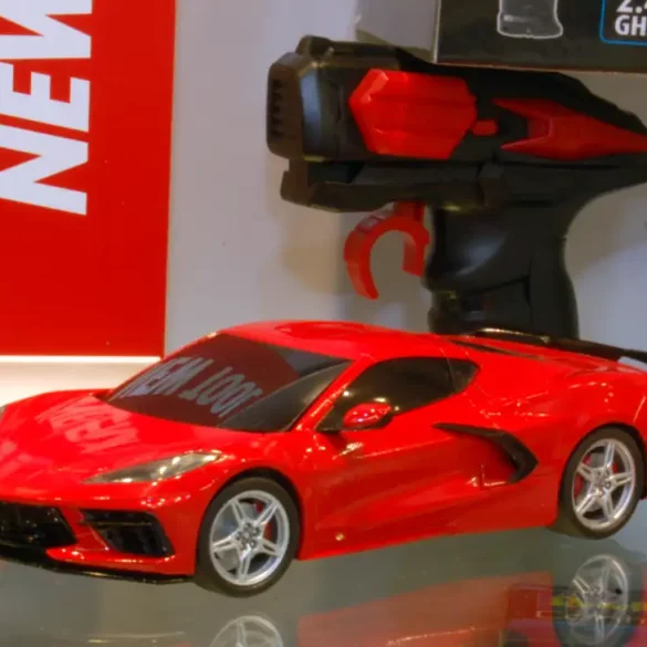 124 Revell Corvette C8