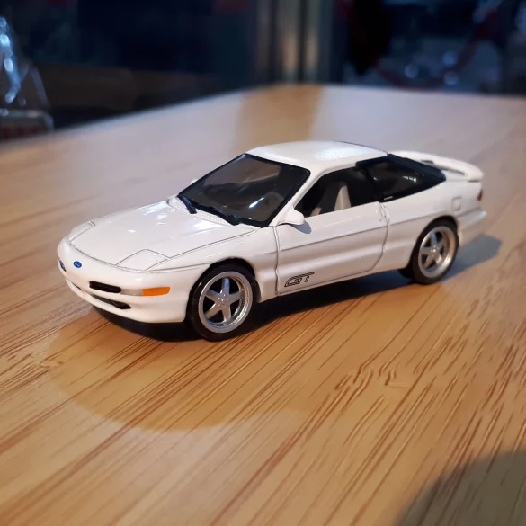 1;64 Auto World Ford Probe GT 1