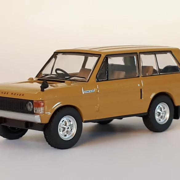 1;64 Mini GT Land Rover Range Rover 1