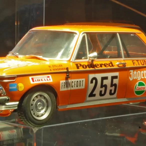 18Ixo BMW 2002 rally