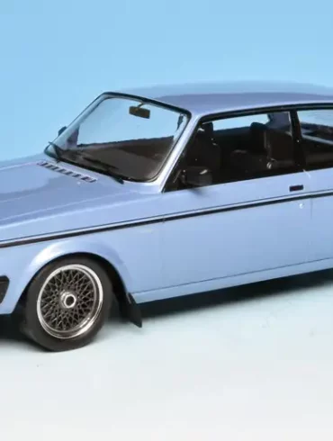 18Ixo Volvo 240 Turbo 1986 3