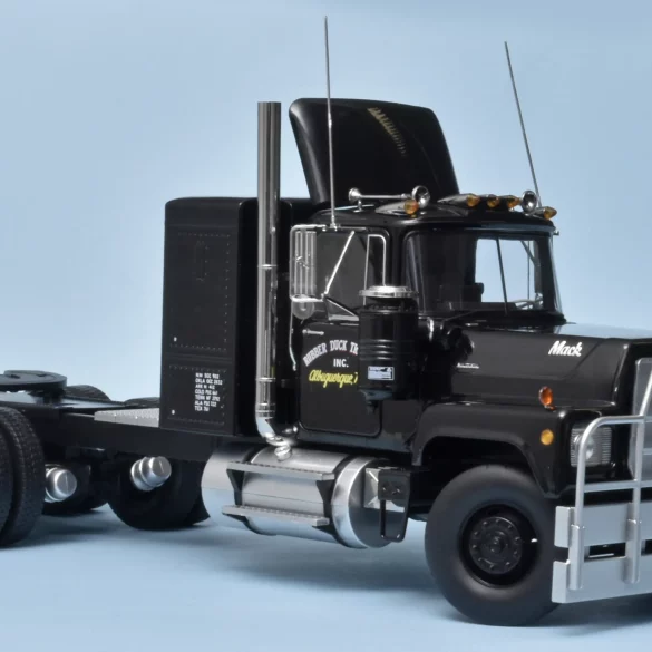 18RoadKIngs Mack