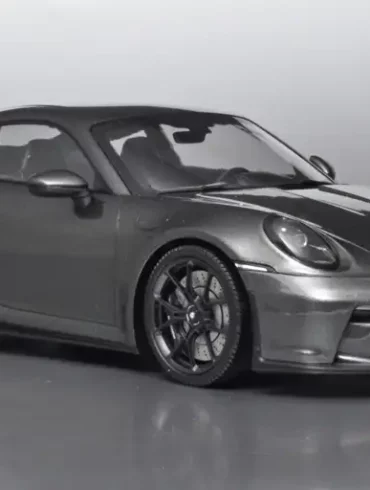 18minic Porsche 911 992 GT3 Touring 2022 2