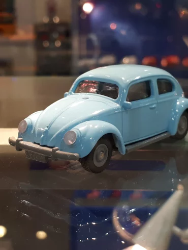 3 inch SIKU Volkswagen Kever 1